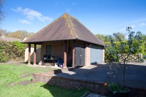 Double Garage - click for photo gallery